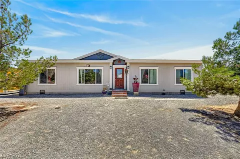 4031 E Cheyenne Way, Pahrump, NV 89061