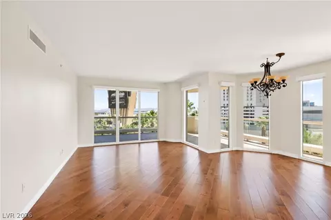 2857 Paradise Rd #505, Las Vegas, NV 89109