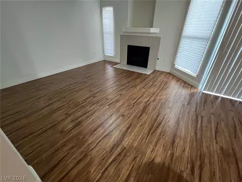 7450 S Eastern Ave #1018, Las Vegas, NV 89123