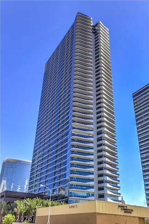 4525 Dean Martin Dr #2807, Las Vegas, NV 89103