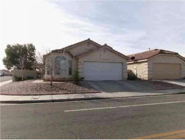 8141 W Gilmore Ave, Las Vegas, NV 89129