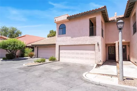 2716 Laguna Shores Ln, Las Vegas, NV 89121