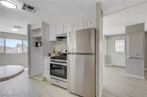 3652 Katmai Dr, Las Vegas, NV 89122
