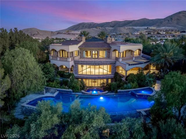 18 Olympia Hills Cir, Las Vegas, NV 89141