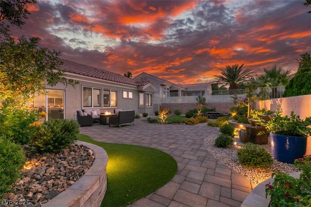 10800 Heritage Hills Dr, Las Vegas, NV 89134