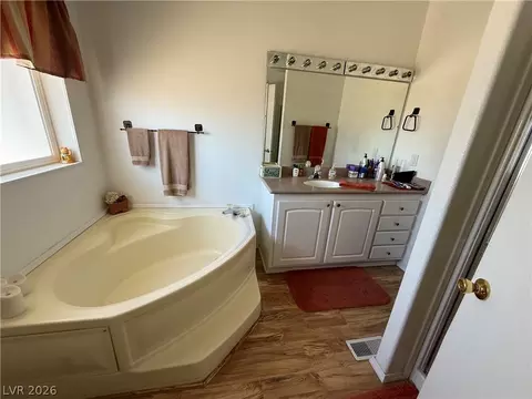 Bath - 150 E 191st St, Ely, NV 89301 photo 2 of 2