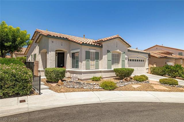 9332 Longhorn Falls Ct, Las Vegas, NV 89149