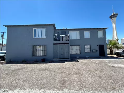 1711 Santa Paula Dr, Las Vegas, NV 89104