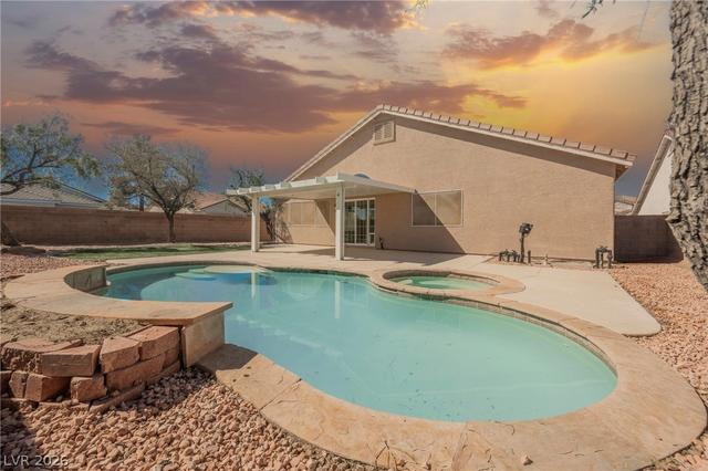3620 Lake Victoria Dr, North Las Vegas, NV 89032