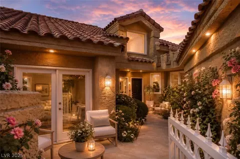 5008 Shoal Creek Cir, Las Vegas, NV 89113