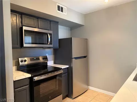 6650 W Warm Springs Rd #2173, Las Vegas, NV 89118