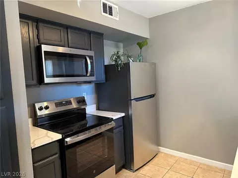 6650 W Warm Springs Rd #2173, Las Vegas, NV 89118