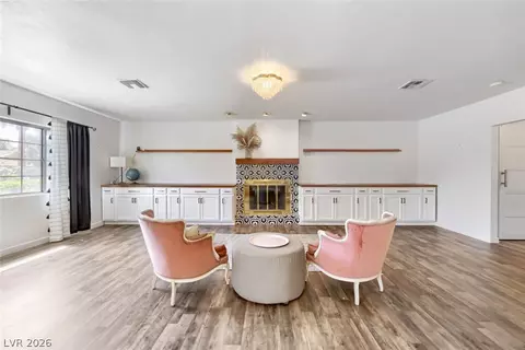 1620 S 15th St, Las Vegas, NV 89104