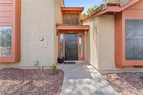 2402 Pickwick Dr, Henderson, NV 89014