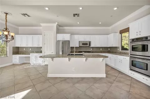 37 Stonemark Dr, Henderson, NV 89052