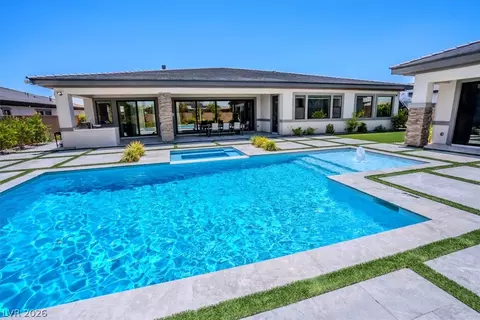 8320 Carlingford Ct, Las Vegas, NV 89113