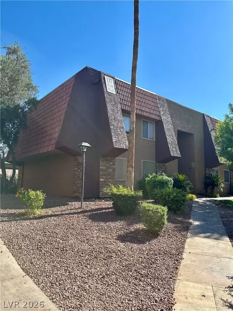 5332 River Glen Dr #400, Las Vegas, NV 89103