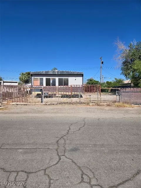 2253 Castleberry Ln, Las Vegas, NV 89156