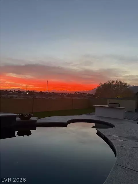 8685 Queens Brook Ct, Las Vegas, NV 89129