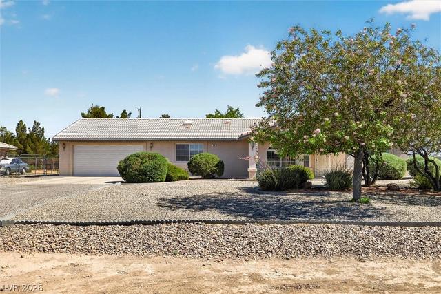 680 E Jaybird St, Pahrump, NV 89048