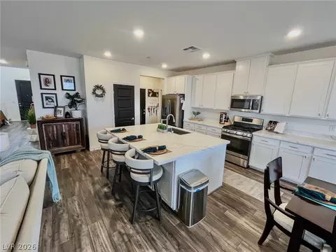 1288 Ventura Cliffs Ave, Henderson, NV 89012