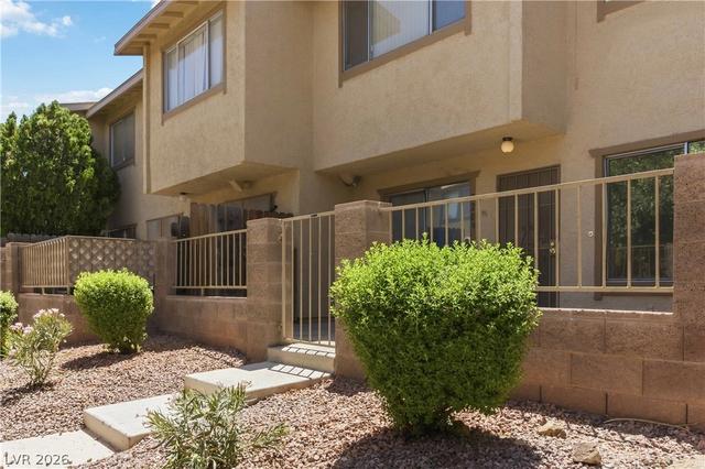 2209 Short Pine Dr, Las Vegas, NV 89108