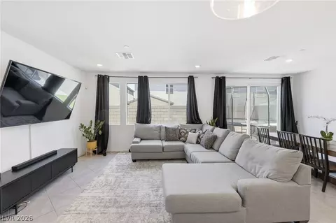 10170 Canyon Mantle St, Las Vegas, NV 89166