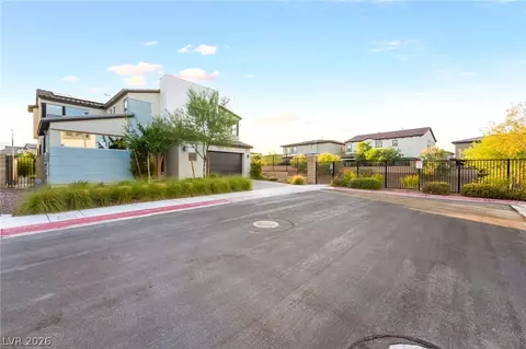8311 Skye Highlands St, Las Vegas, NV 89166