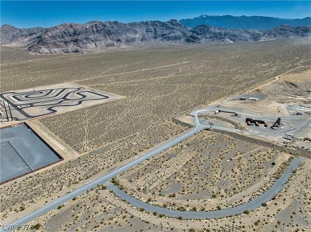 6401 E Crazyhorse St, Pahrump, NV 89061