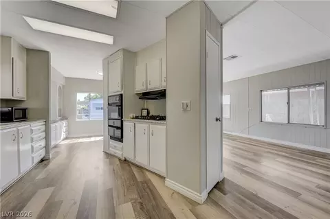 3619 Katmai Dr, Las Vegas, NV 89122