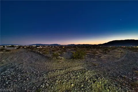 701 E Lock Way, Pahrump, NV 89060