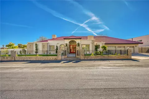 8755 Hickam Ave, Las Vegas, NV 89129