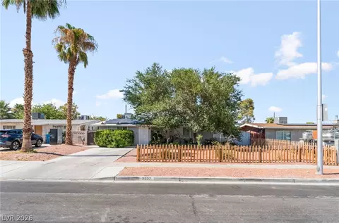 2037 Houston Dr, Las Vegas, NV 89104