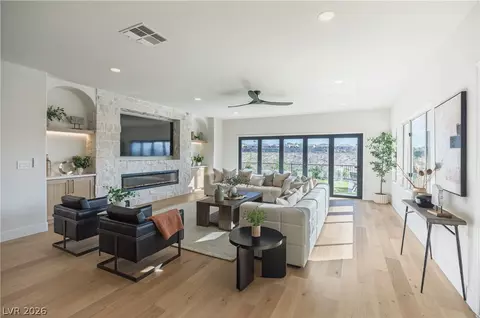 2567 Evening Sky Dr, Henderson, NV 89052