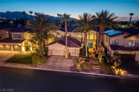 8320 Paseo Vista Dr, Las Vegas, NV 89128