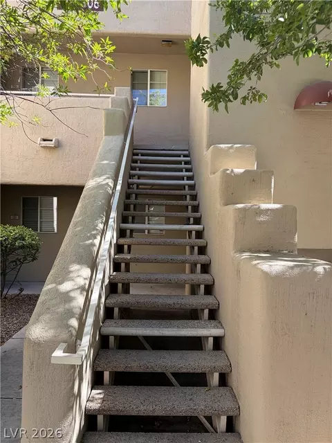1901 Rio Canyon Ct #202, Las Vegas, NV 89128