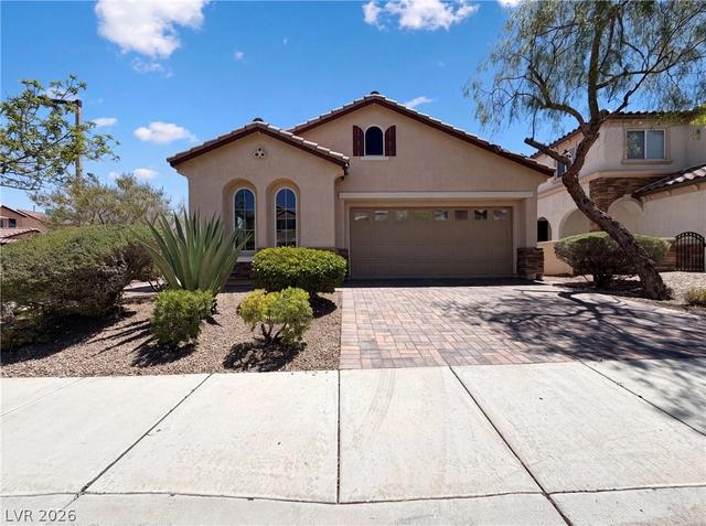 908 Baronet Dr, Las Vegas, NV 89138