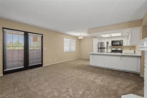 4340 Sanderling Cir #76, Las Vegas, NV 89103