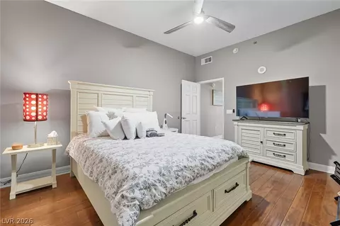 150 Las Vegas Blvd N #1114, Las Vegas, NV 89101
