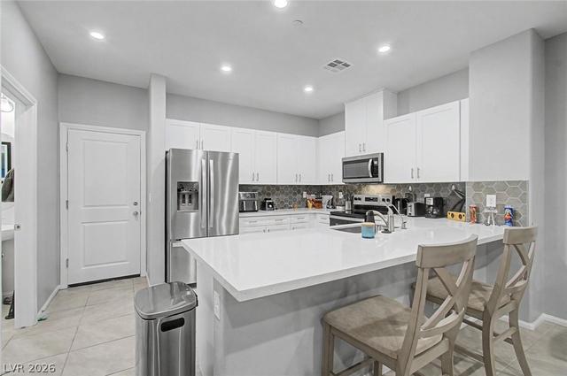 6740 Nimbus Ave, Las Vegas, NV 89130