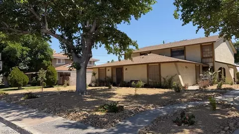 4734 Roberta St #4, Las Vegas, NV 89119
