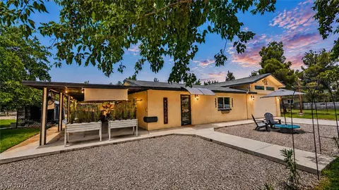 6130 E Hawkins Way, Pahrump, NV 89061