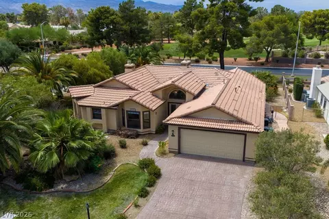 5301 Braemar Dr, Las Vegas, NV 89130