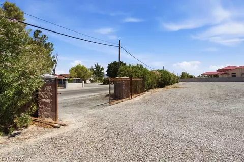 7987 E Placid St, Las Vegas, NV 89123