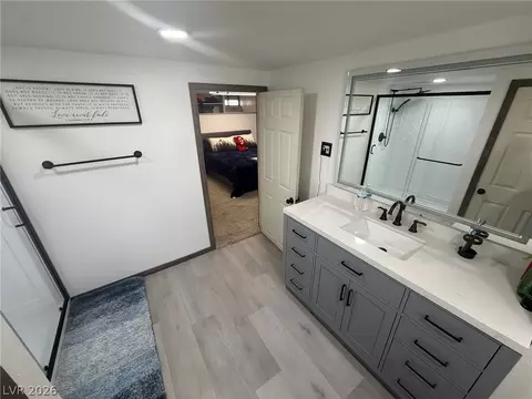 Bath - 703 Canyon St, Ely, NV 89301 photo 4 of 4