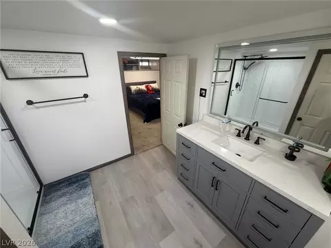 Bath - 703 Canyon St, Ely, NV 89301 photo 4 of 4