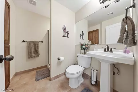 Bath - 1285 Embry Ave, Moapa, NV 89025 photo 3 of 6