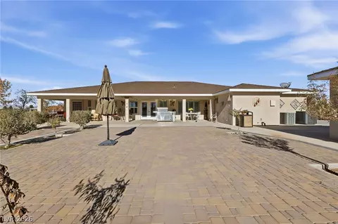 Exterior - 1285 Embry Ave, Moapa, NV 89025 photo 4 of 14