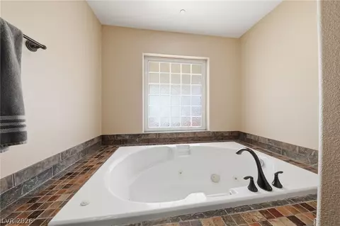 Bath - 1285 Embry Ave, Moapa, NV 89025 photo 5 of 6