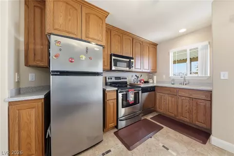 Kitchen - 1285 Embry Ave, Moapa, NV 89025 photo 6 of 7